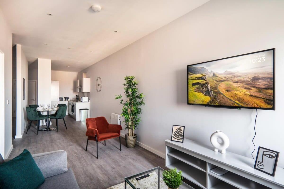 Modern & Spacious 2 Bed Apartment In Waterloo Liverpool Exterior photo